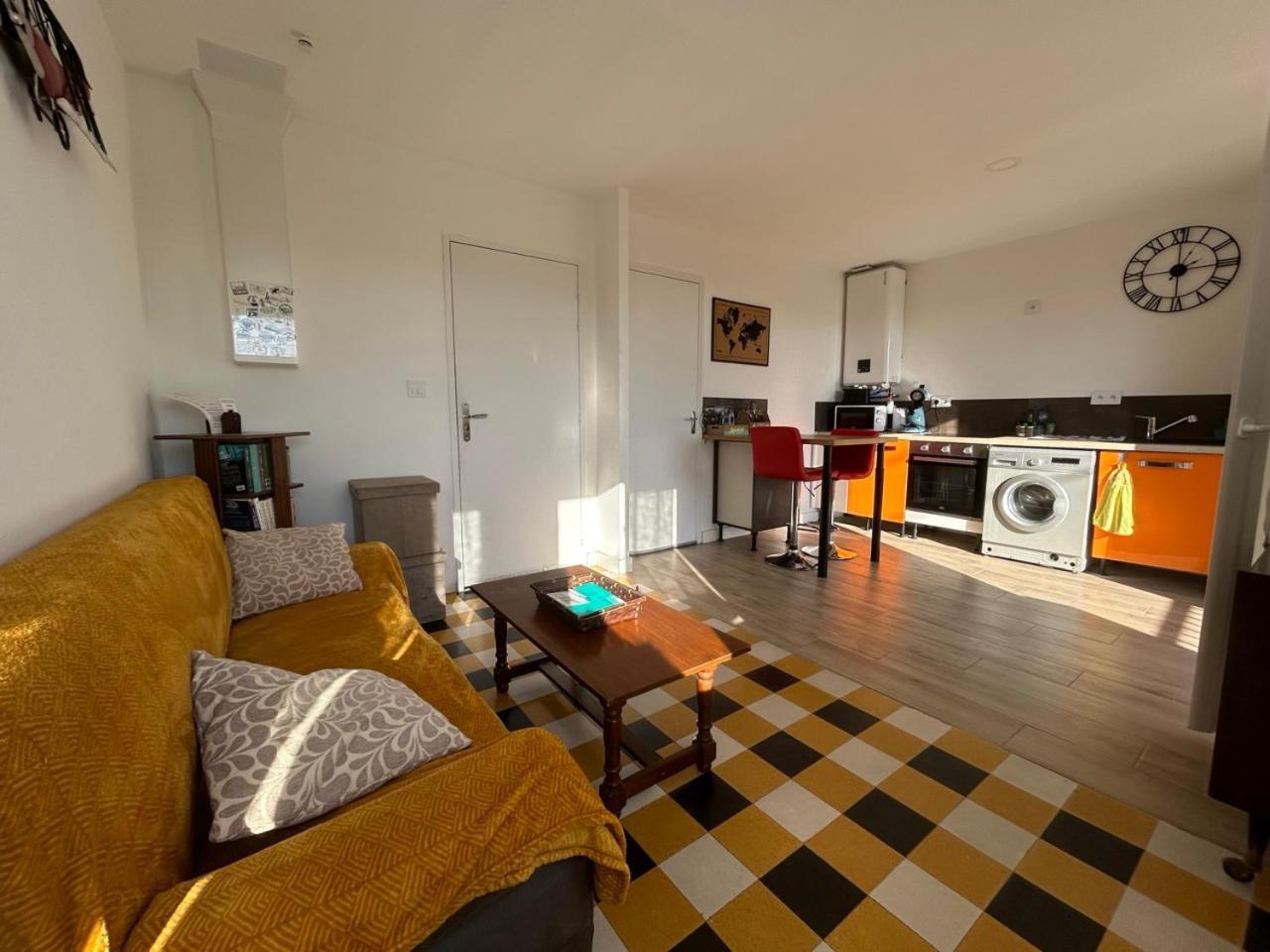 Appartement Les Voyages De Romane Narbonne Exterior photo